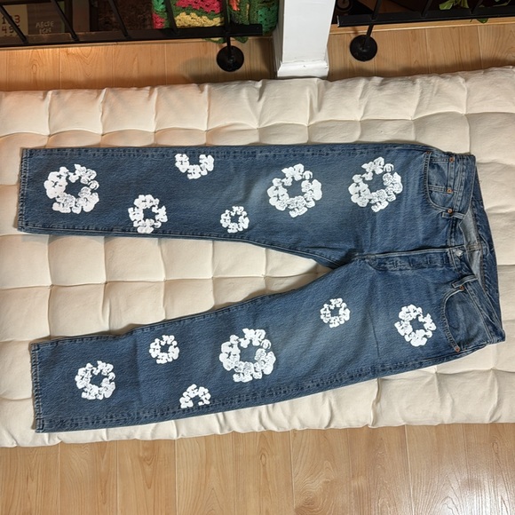 Denim Tears The Cotton Wreath Jean Light Wash 38x34 - Picture 5 of 5